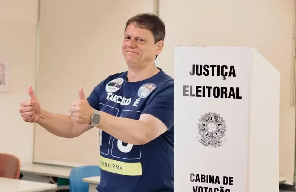 Tarcísio é reeleito governador de São Paulo no primeiro turno