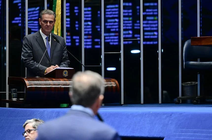 Senado aprova aumento do teto do MEI e perdão de dívidas tributárias