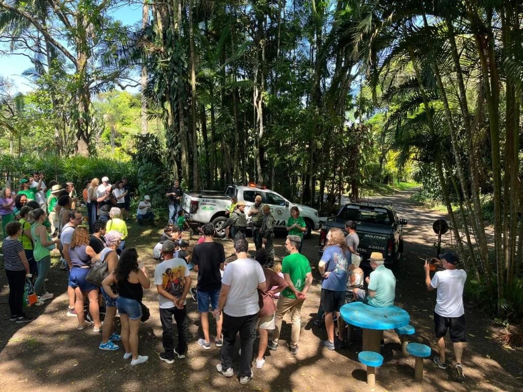 Polícia Ambiental solta 22 aves em Franca