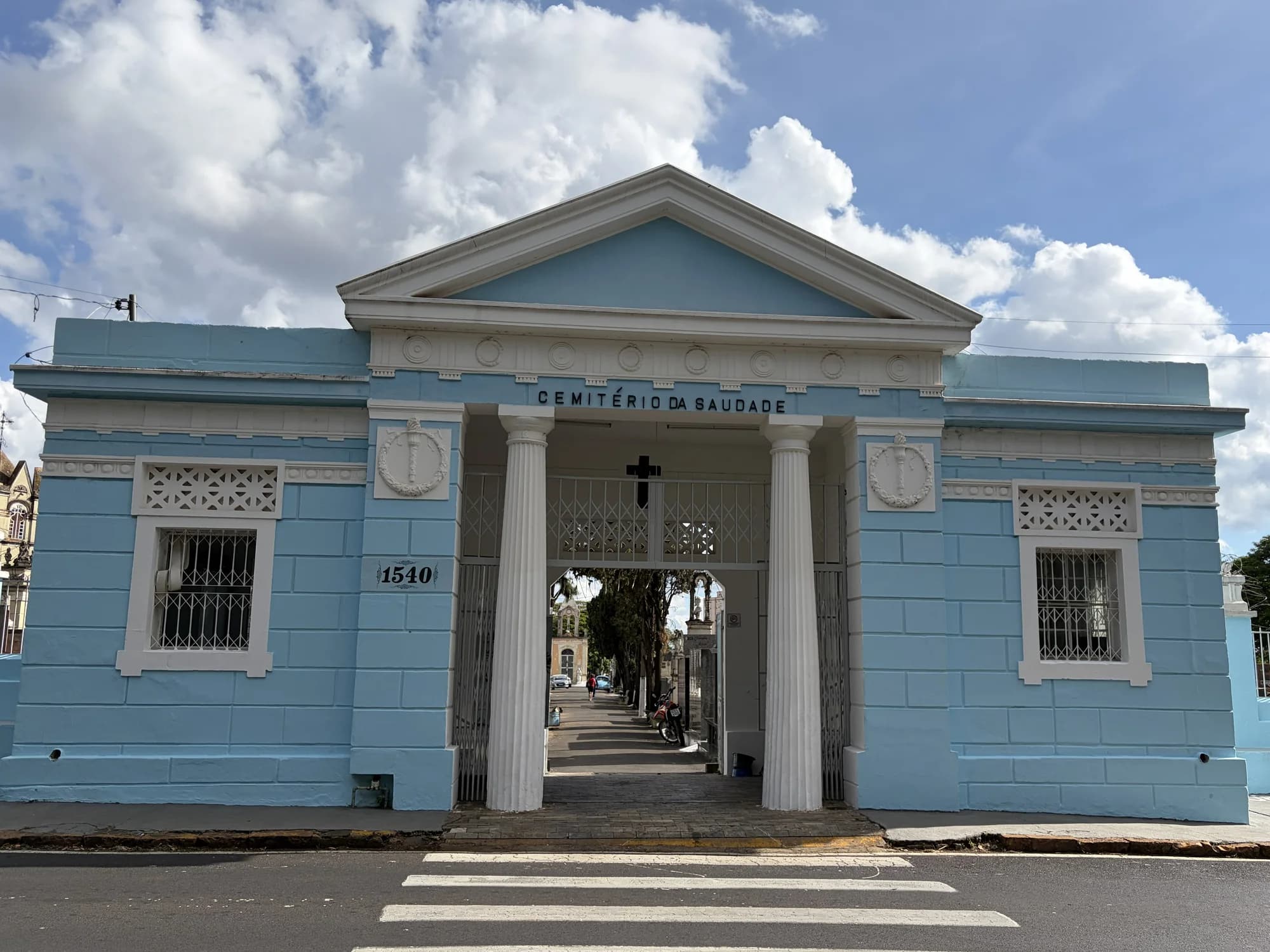 Cemitério da Saudade, túmulos que preservam a história de Franca